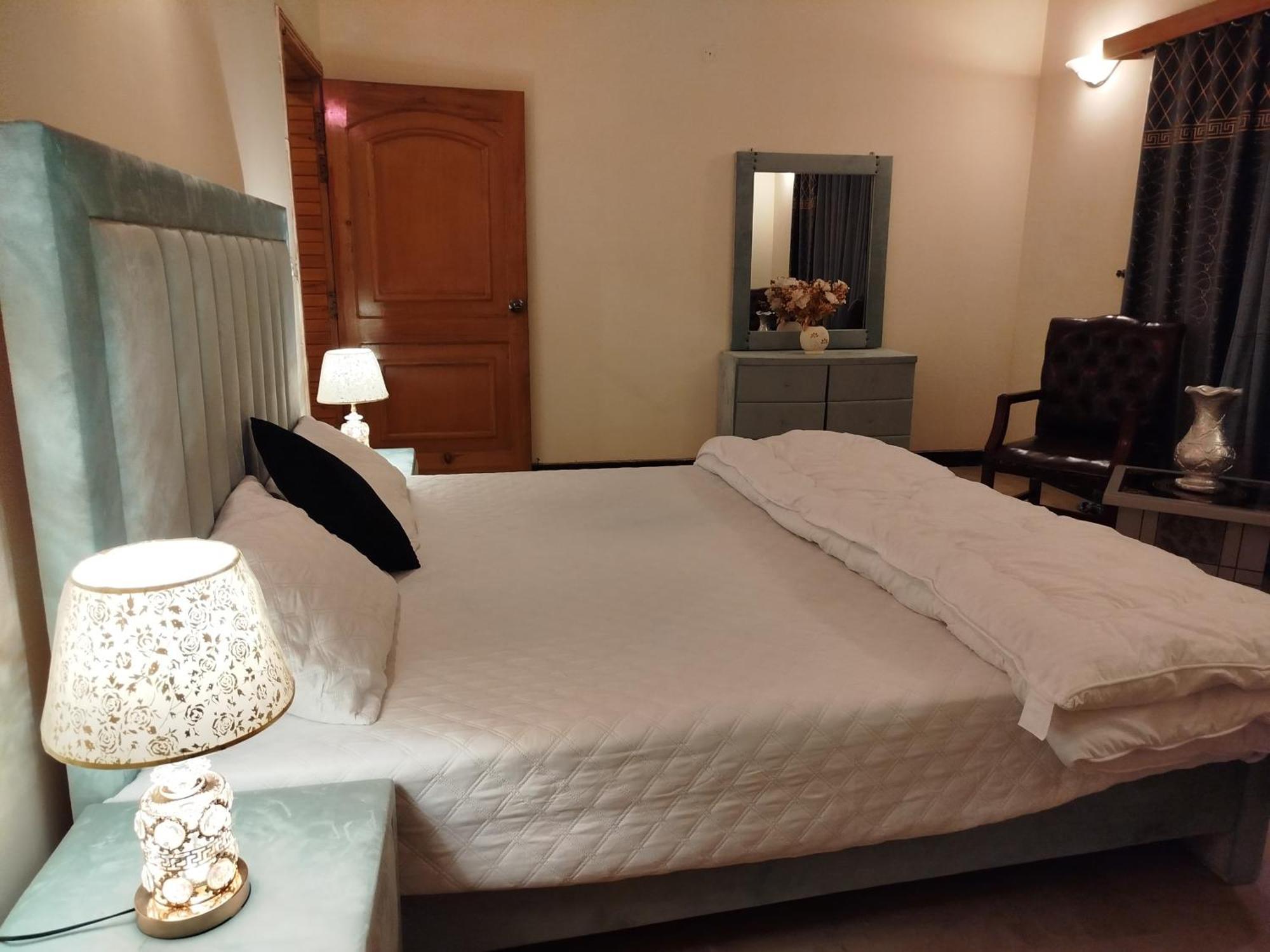 Royal Residential Ξενοδοχείο Ισλαμαμπάντ Εξωτερικό φωτογραφία